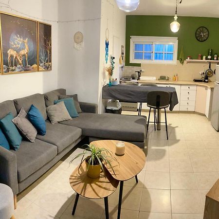 Dotan'S Boutique Apartments - By The Beach! テル・アビブ エクステリア 写真