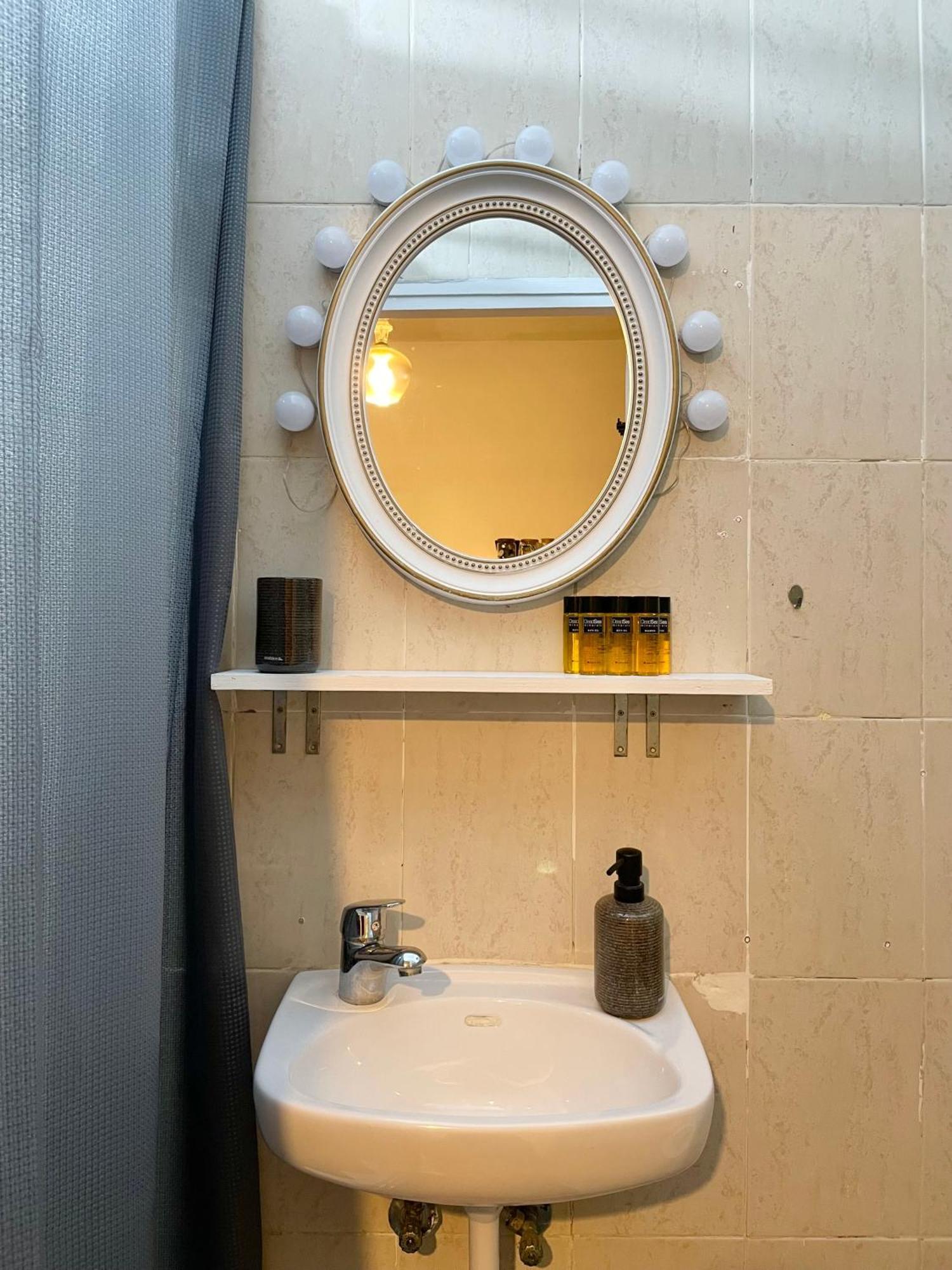 Dotan'S Boutique Apartments - By The Beach! テル・アビブ エクステリア 写真